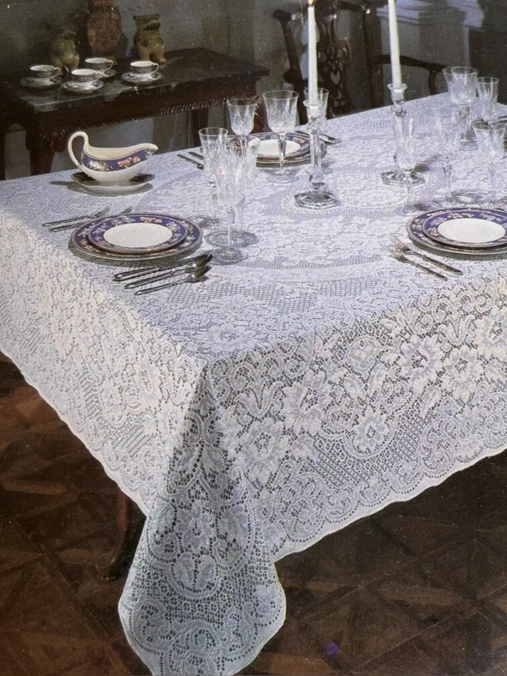New Quaker Lace Blue Ribbon Collection Oblong Tablecloth American Beauty 70x126